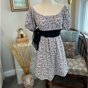 American Eagle Peasant Dress